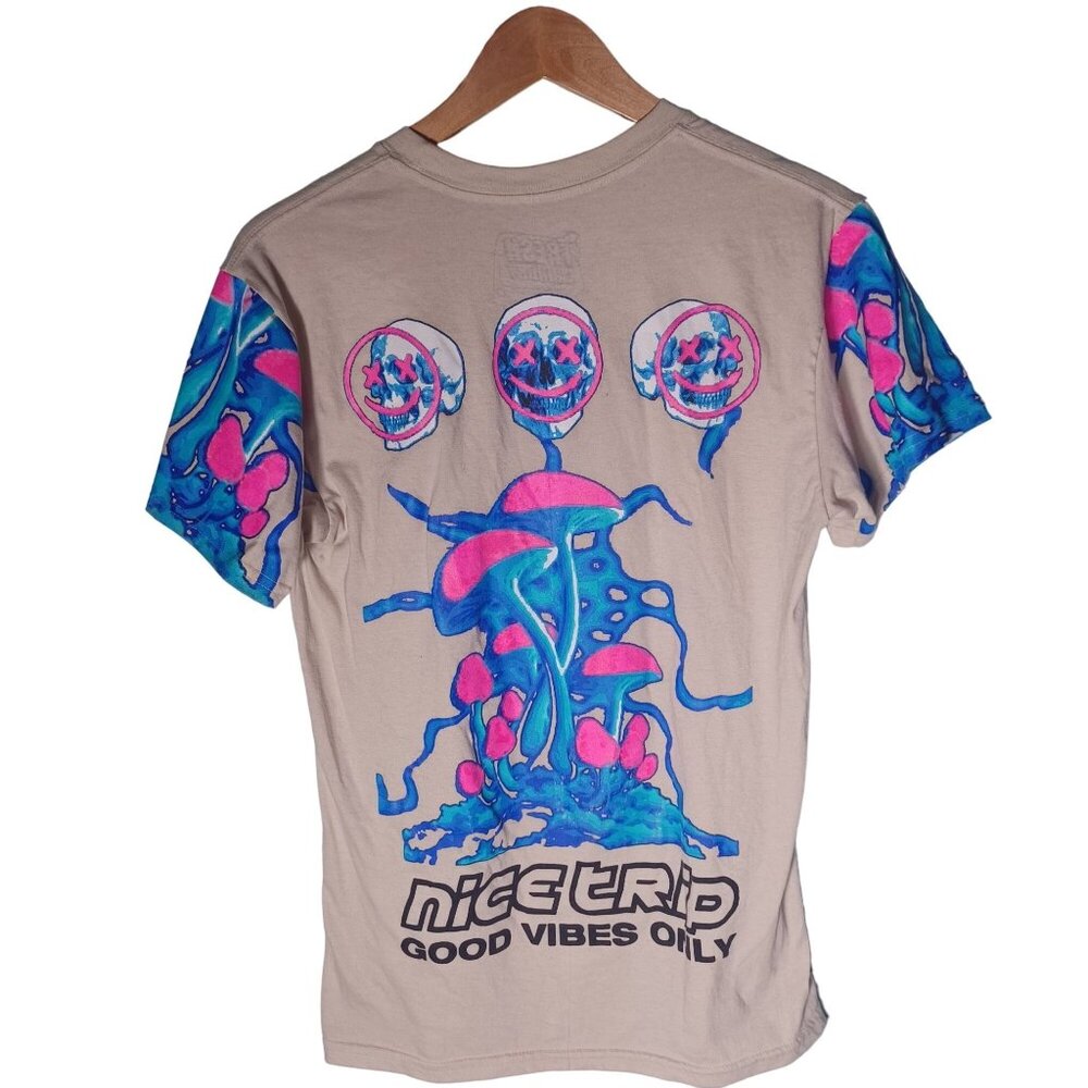 Fresh Laundry Graphic T-Shirt Mens Medium Mushrooms Skulls Rave Tee Trippy